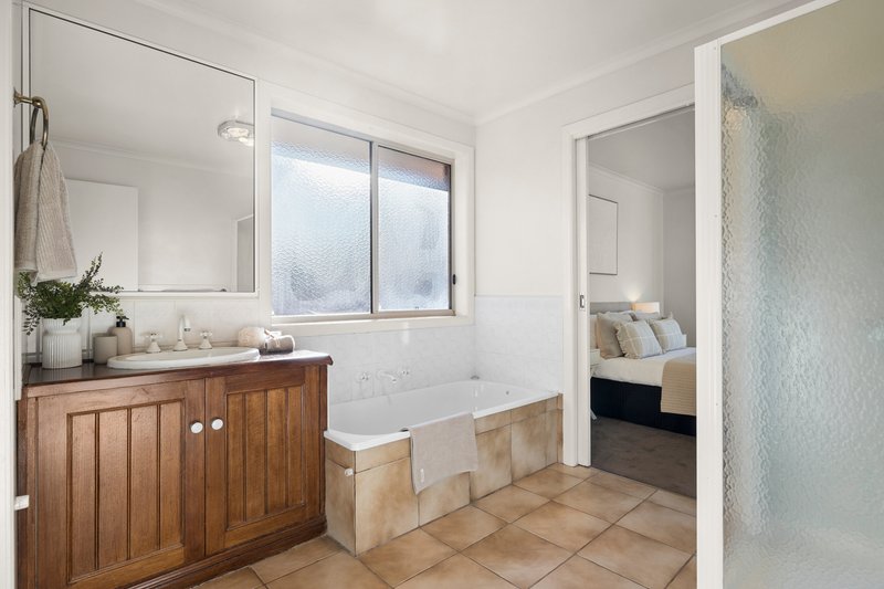 Photo - 39 Wheatley Street, Kyneton VIC 3444 - Image 10