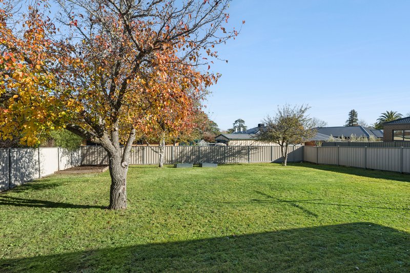 Photo - 39 Wheatley Street, Kyneton VIC 3444 - Image 13