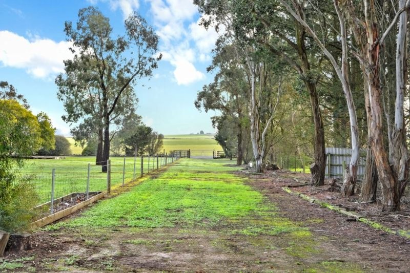 Photo - 39 Whites Road, Cardigan VIC 3352 - Image 8