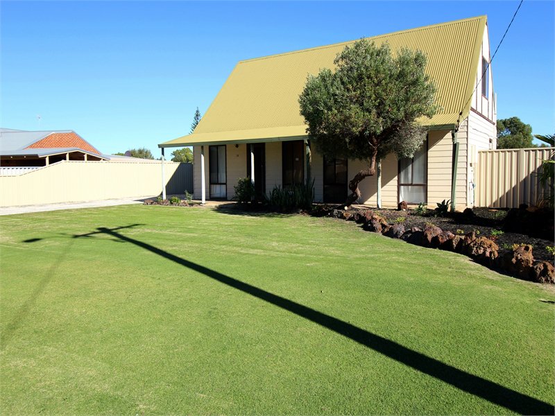 Photo - 39 Whitlock Corner, Jurien Bay WA 6516 - Image 2