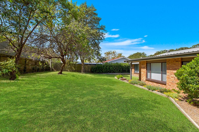 Photo - 39 Windsor Road, Wamberal NSW 2260 - Image 7