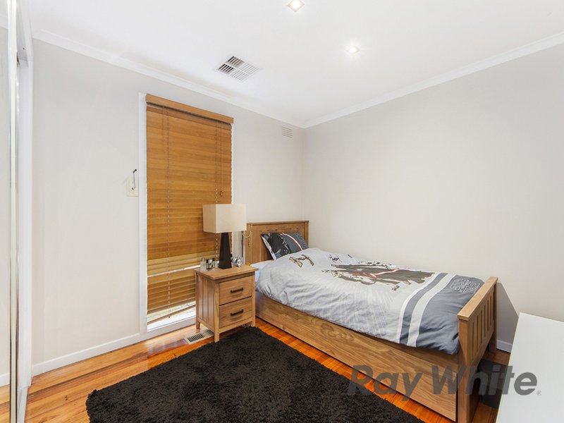 Photo - 39 Wintersun Drive, Albanvale VIC 3021 - Image 7