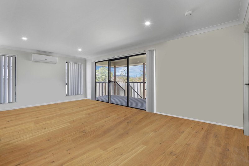 Photo - 39 Wood Drive, Redbank Plains QLD 4301 - Image 3