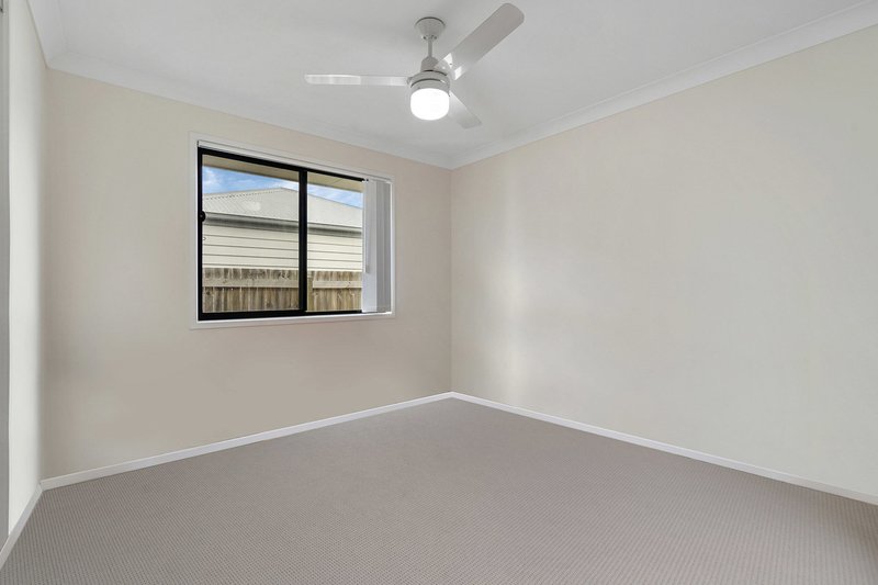 Photo - 39 Wood Drive, Redbank Plains QLD 4301 - Image 5