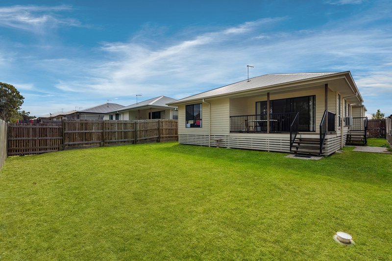 Photo - 39 Wood Drive, Redbank Plains QLD 4301 - Image 10