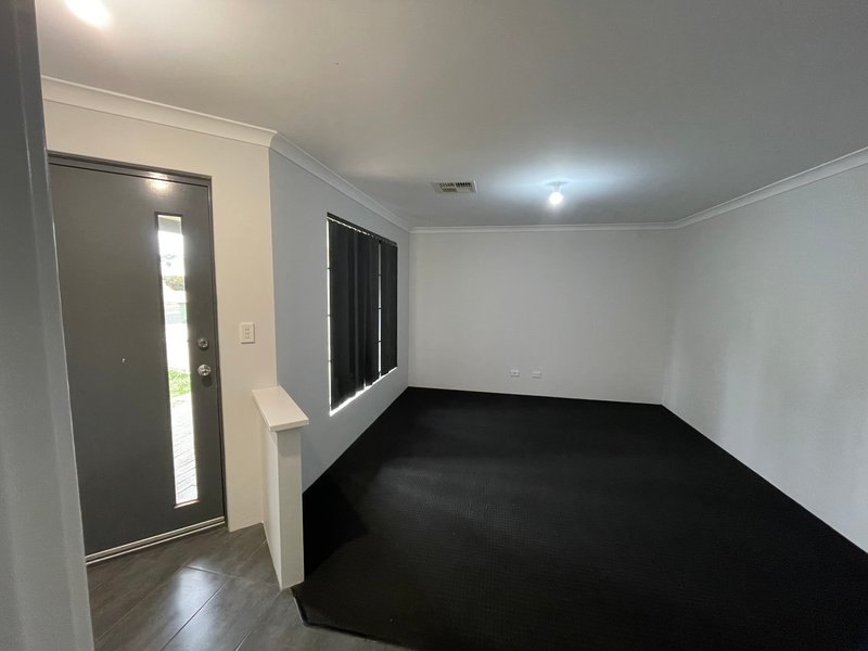 Photo - 39 Woodley Road, Glen Iris WA 6230 - Image 6