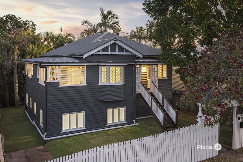 Photo - 39 Woodrow Drive, Coorparoo QLD 4151 - Image 3