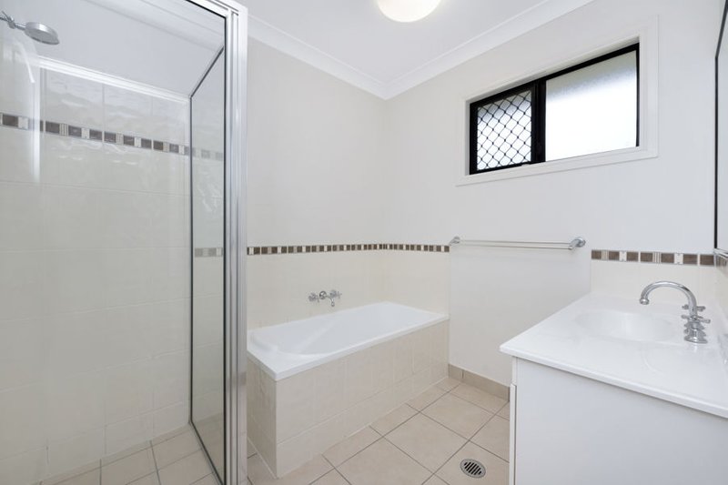 Photo - 39 Woodwark Drive, Bushland Beach QLD 4818 - Image 5