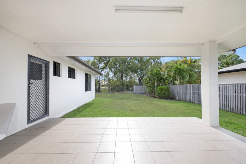 Photo - 39 Woodwark Drive, Bushland Beach QLD 4818 - Image 7