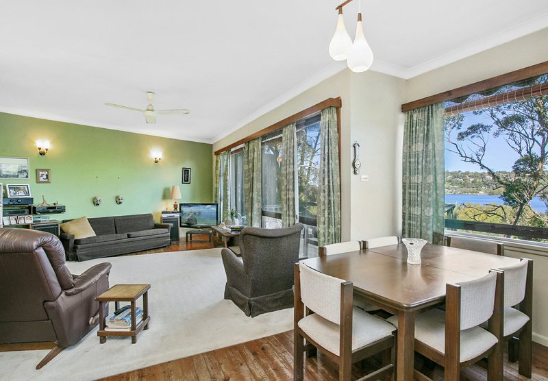 Photo - 39 Woorarra Avenue, North Narrabeen NSW 2101 - Image 3