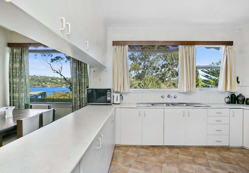 Photo - 39 Woorarra Avenue, North Narrabeen NSW 2101 - Image 4