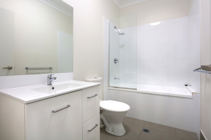 Photo - 3/9 Wundowie Street, Nerang QLD 4211 - Image 7