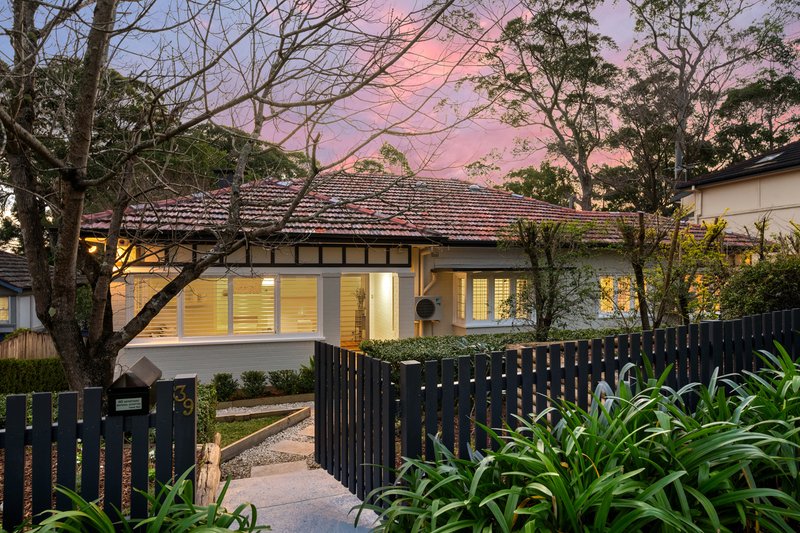 Photo - 39 Wyvern Avenue, Chatswood NSW 2067 - Image 1
