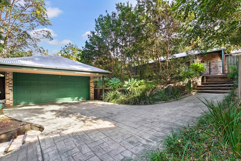 Photo - 39 Yathong Court, Arana Hills QLD 4054 - Image 2