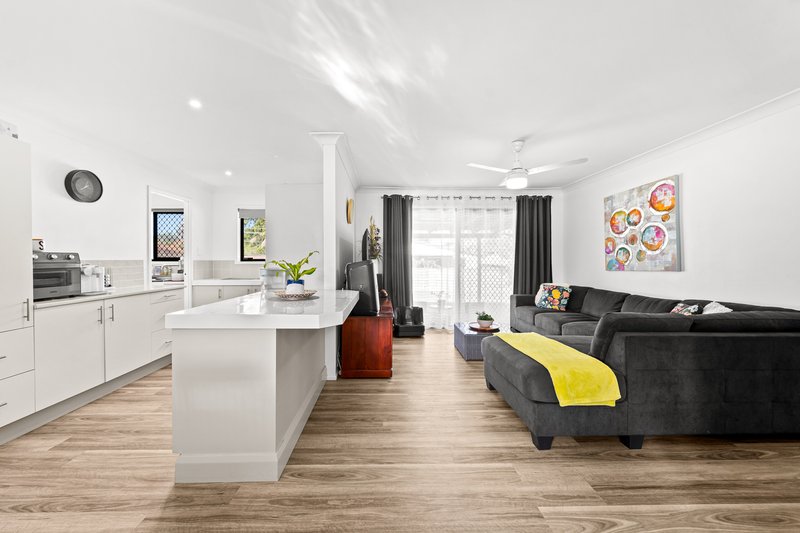 Photo - 39 Zorina Street, Browns Plains QLD 4118 - Image 3