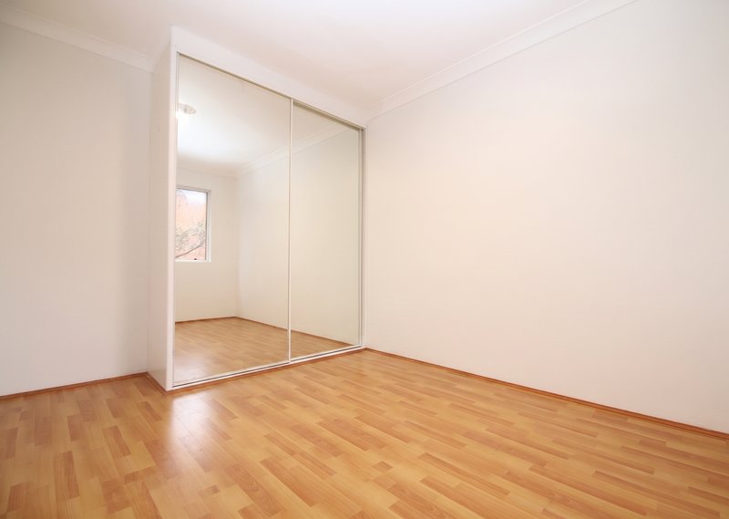 Photo - 3/90 Brancourt Avenue, Yagoona NSW 2199 - Image 4