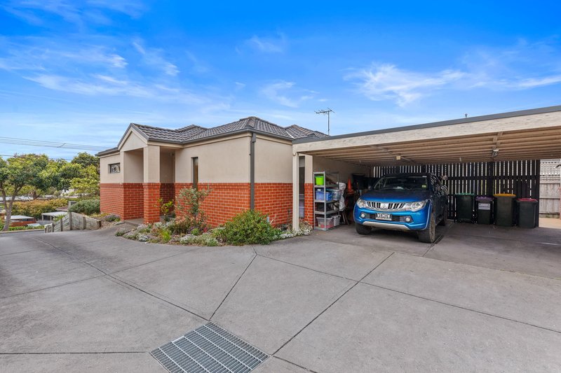 Photo - 3/90 Nursery Avenue, Frankston VIC 3199 - Image 2