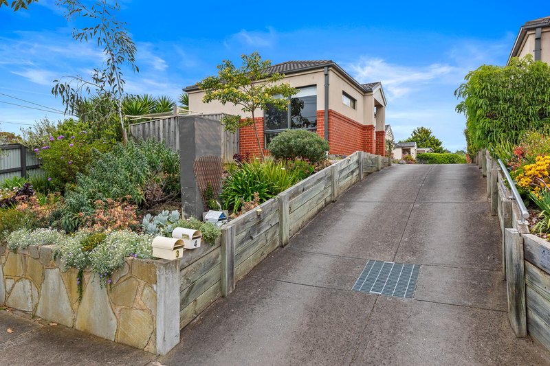 Photo - 3/90 Nursery Avenue, Frankston VIC 3199 - Image 4