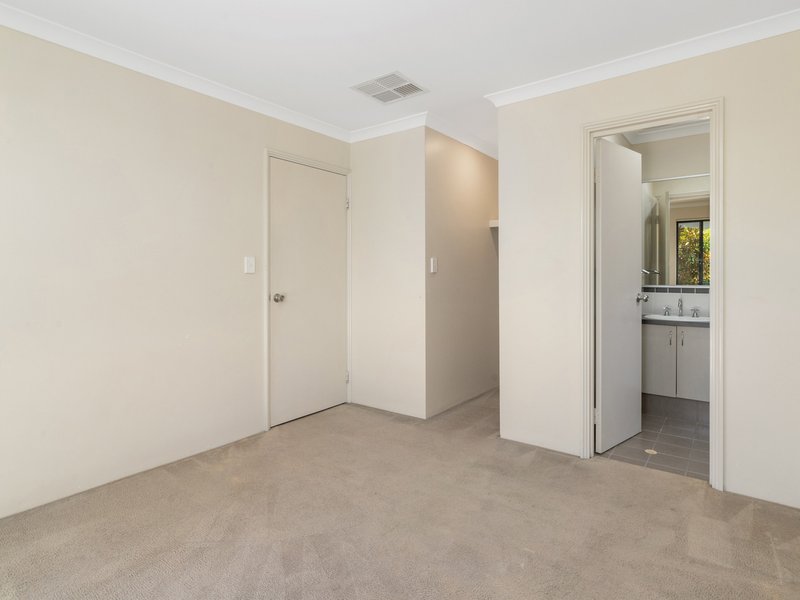 Photo - 3/90 Renou Street, East Cannington WA 6107 - Image 4