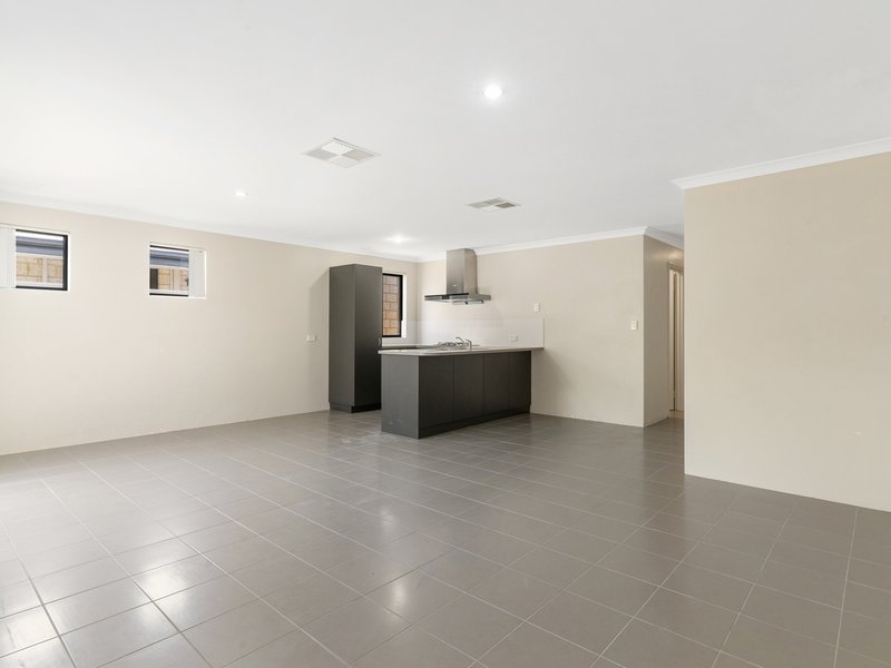Photo - 3/90 Renou Street, East Cannington WA 6107 - Image 10
