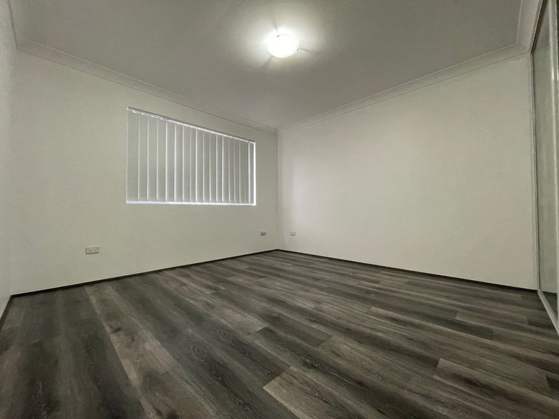 Photo - 39/1-5 Bungalow Crescent, Bankstown NSW 2200 - Image 4