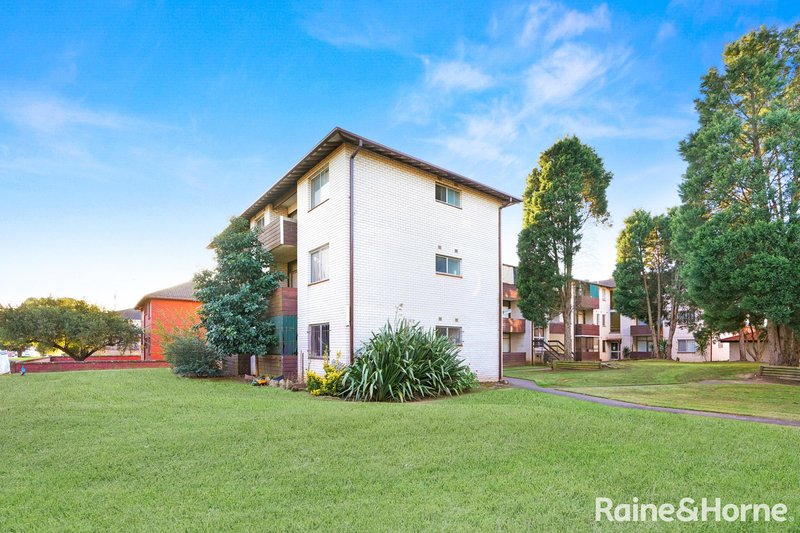 Photo - 3/91-95 Saddington Street, St Marys NSW 2760 - Image 2