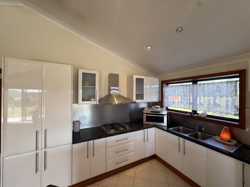Photo - 391 Watson Road, Ellinjaa QLD 4886 - Image 8