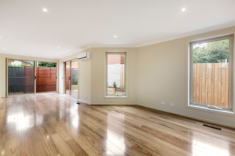 Photo - 3/912 Station Street, Box Hill North VIC 3129 - Image 2