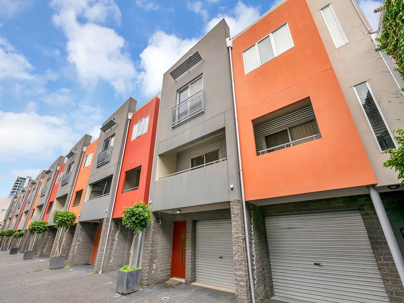 Photo - 39/131 Gray Street, Adelaide SA 5000 - Image 2