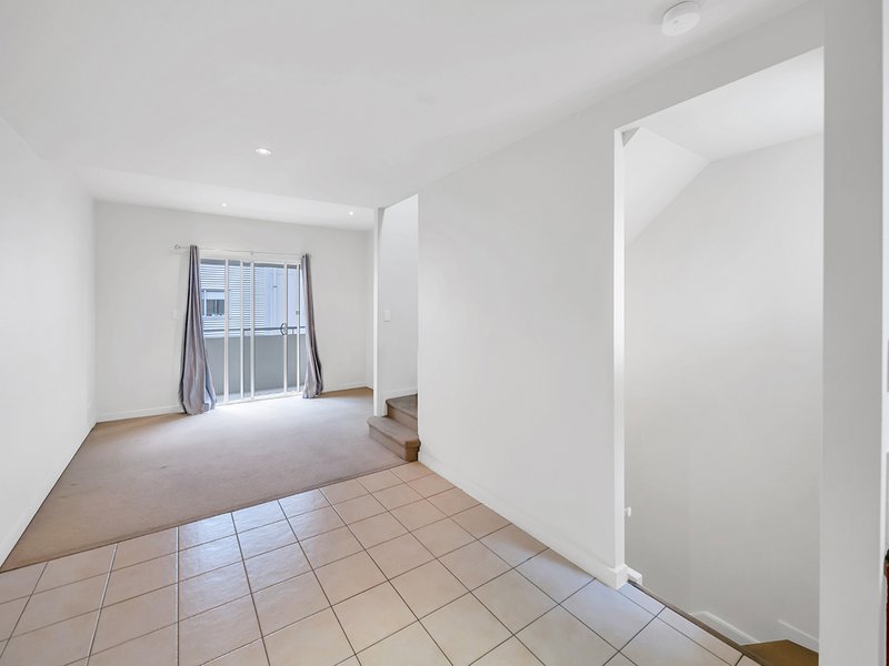 Photo - 39/131 Gray Street, Adelaide SA 5000 - Image 5