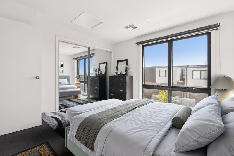 Photo - 39/18 Cornelius Street, Coombs ACT 2611 - Image 6
