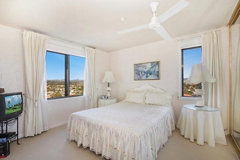 Photo - 39/1941 Gold Coast Highway, Burleigh Heads QLD 4220 - Image 6