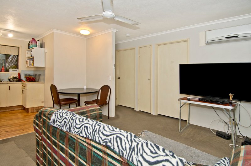 Photo - 3/92 Boundary Street, Beenleigh QLD 4207 - Image 3