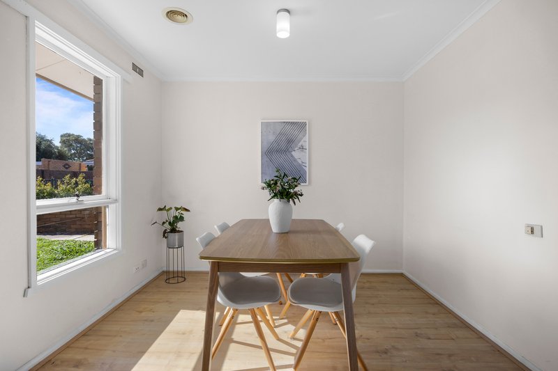 Photo - 392 Forest Street, Wendouree VIC 3355 - Image 7