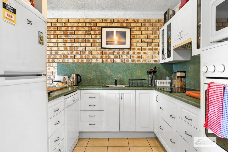 Photo - 3/92 Scenic Highway, Lammermoor QLD 4703 - Image 9