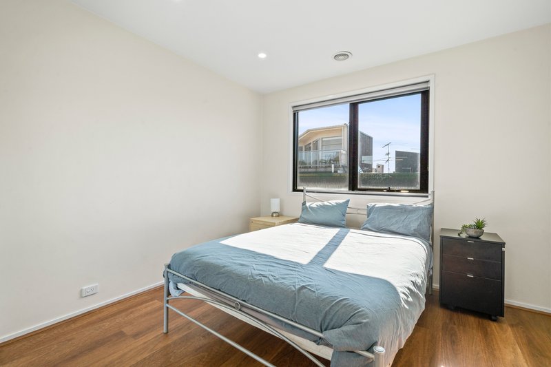 Photo - 392 St Kilda Road, St Kilda VIC 3182 - Image 5