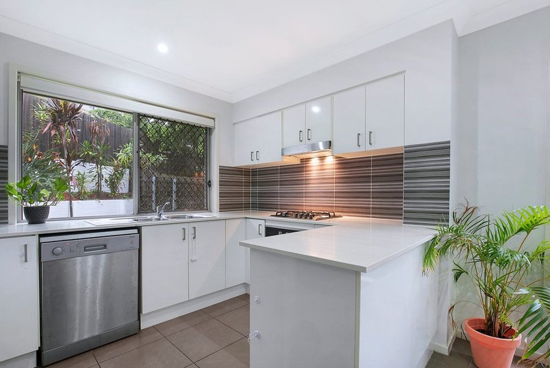 Photo - 39/20 Kianawah Road South, Manly West QLD 4179 - Image 4