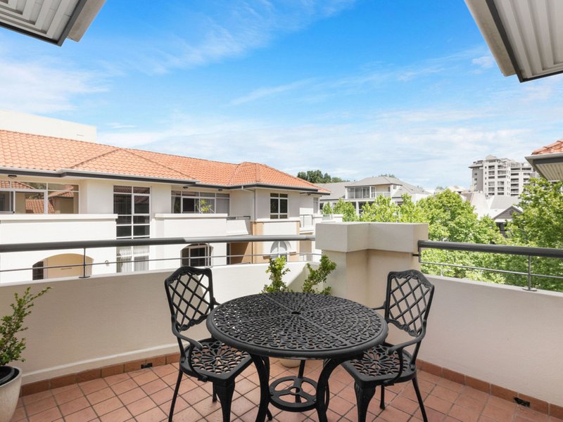 Photo - 39/20 Royal Street, East Perth WA 6004 - Image 11