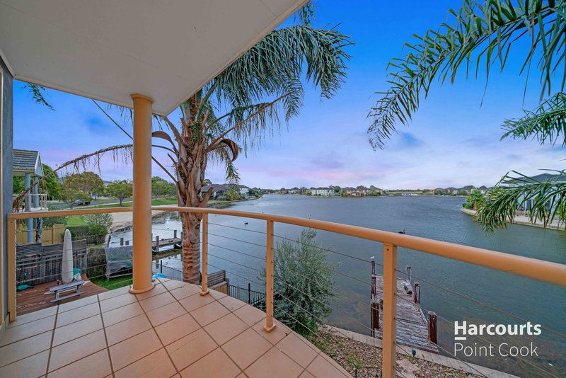 3/93 Sanctuary Lakes South Boulevard, Point Cook VIC 3030