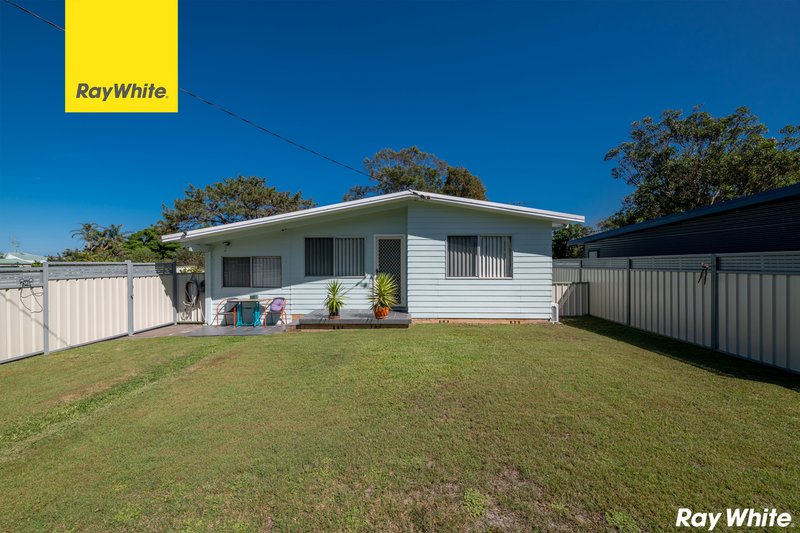 393 The Lakes Way, Tuncurry NSW 2428