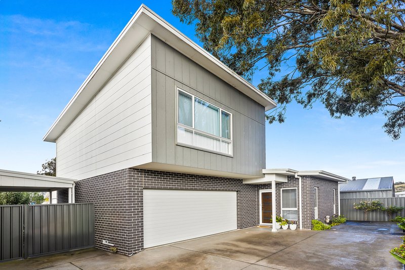 Photo - 3/93 Wentworth Street, Oak Flats NSW 2529 - Image 1