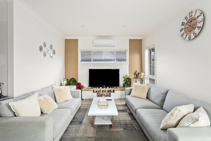Photo - 3/93 Wentworth Street, Oak Flats NSW 2529 - Image 4