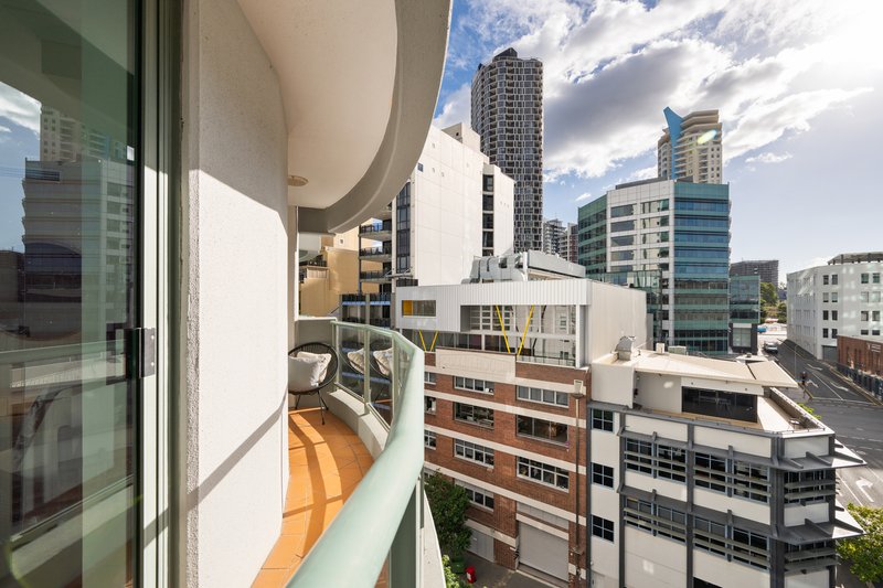 Photo - 39/35 Howard Street, Brisbane City QLD 4000 - Image 5