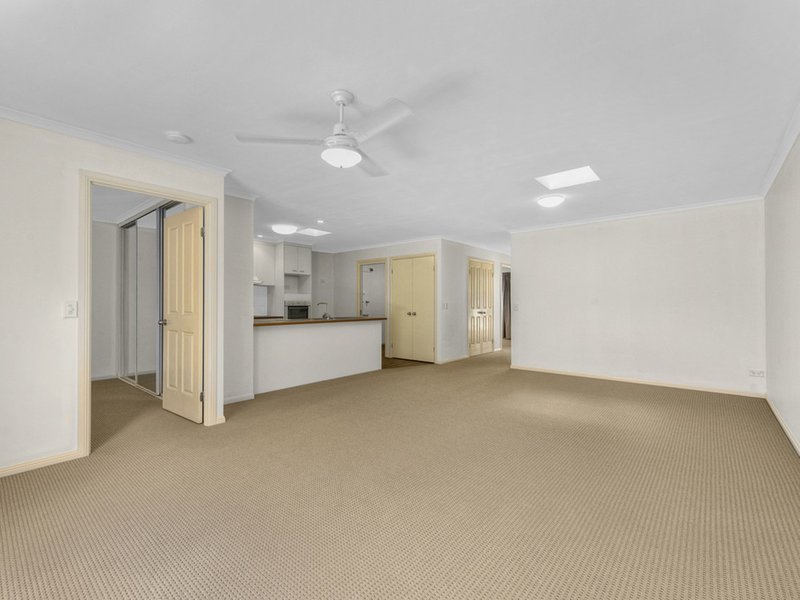 Photo - 39/39 Pitta Place, Carseldine QLD 4034 - Image 5