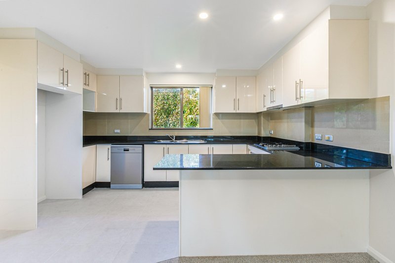 Photo - 39/4-6 Mercer Street, Castle Hill NSW 2154 - Image 3