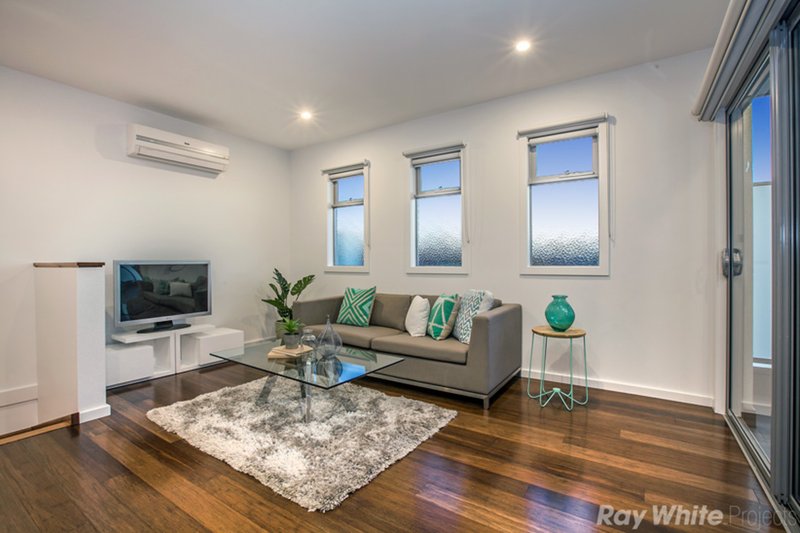 Photo - 3/94 Wood Street, Preston VIC 3072 - Image 5