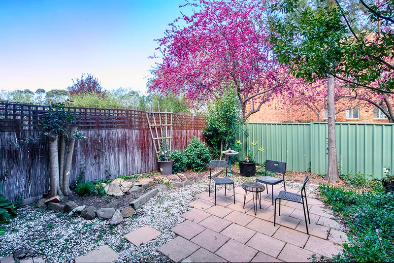 Photo - 39/42 Jerrabomberra Avenue, Narrabundah ACT 2604 - Image 9