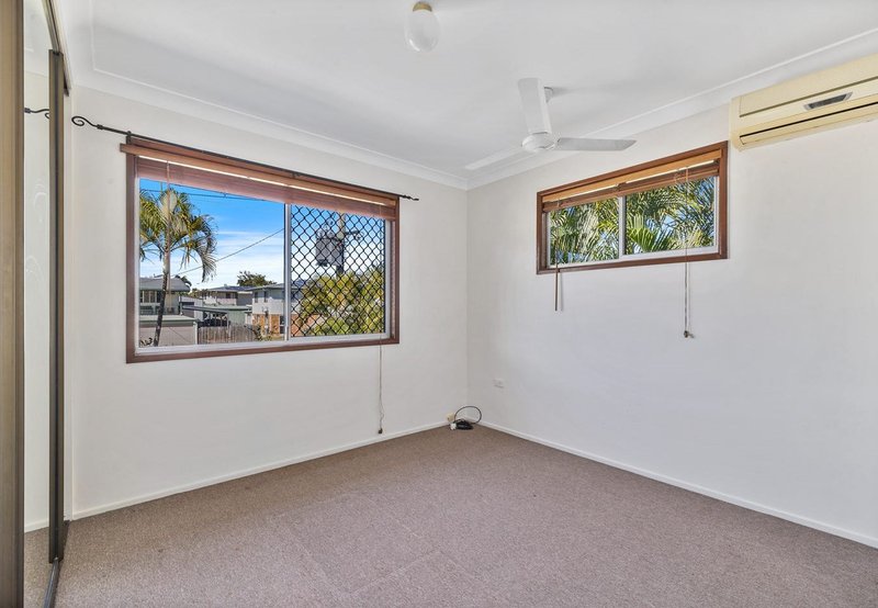 Photo - 395 Richardson Road, Norman Gardens QLD 4701 - Image 5