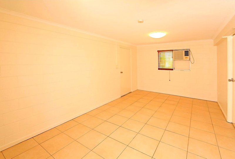 Photo - 395 Richardson Road, Norman Gardens QLD 4701 - Image 8