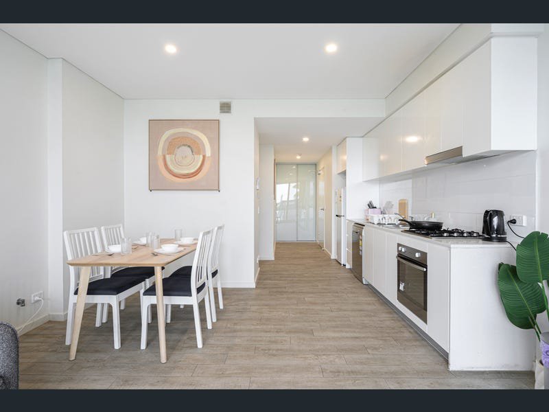 Photo - 39/57-59 Lachlan Street, Warwick Farm NSW 2170 - Image 4